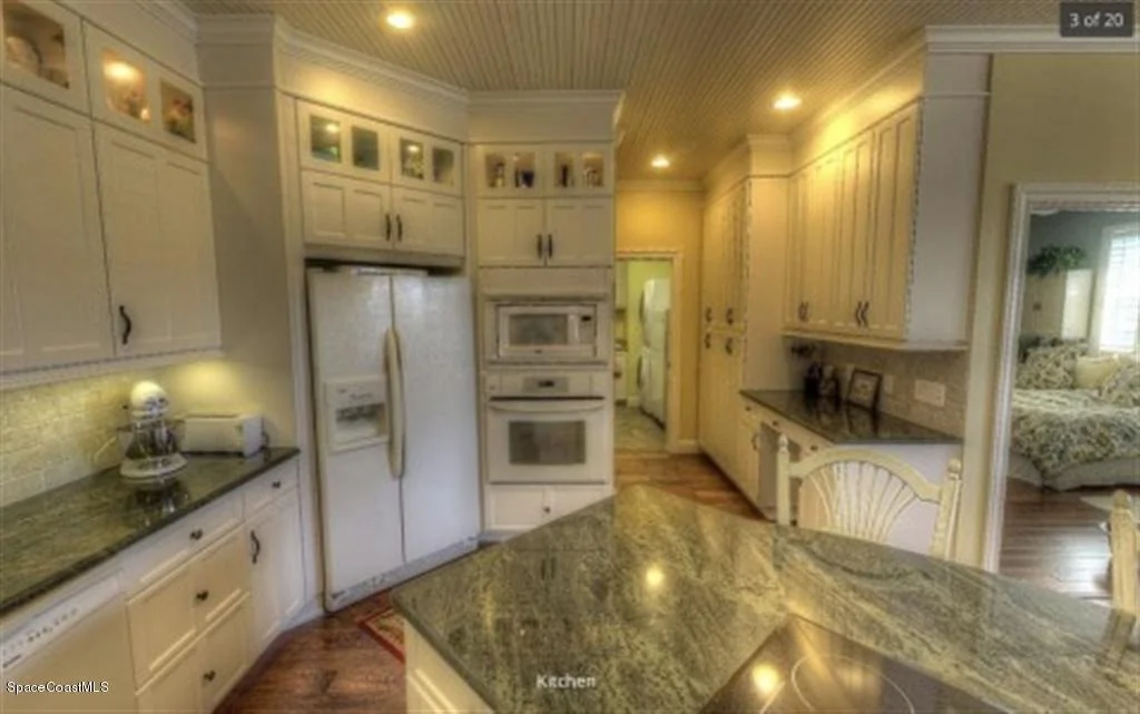 Photo of 2694 Folsom Road