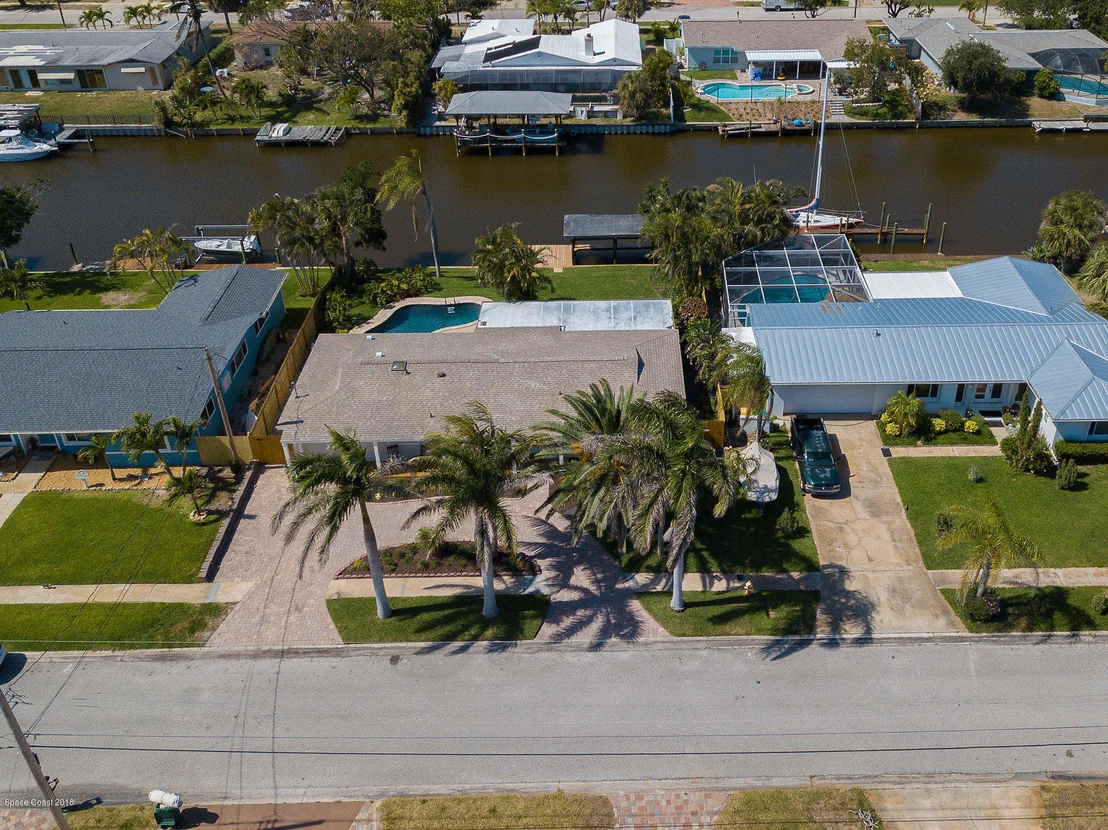 Photo of 417 Cardinal Drive
