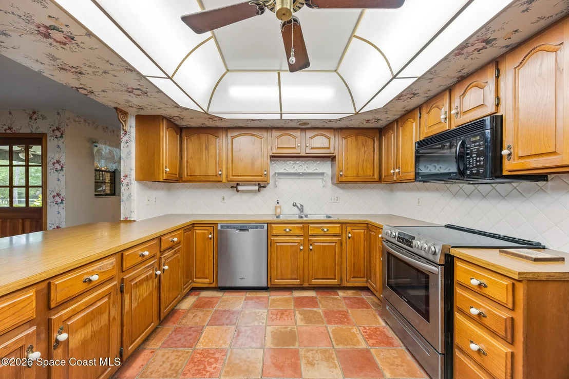 Photo of 3880 Ponderosa Road