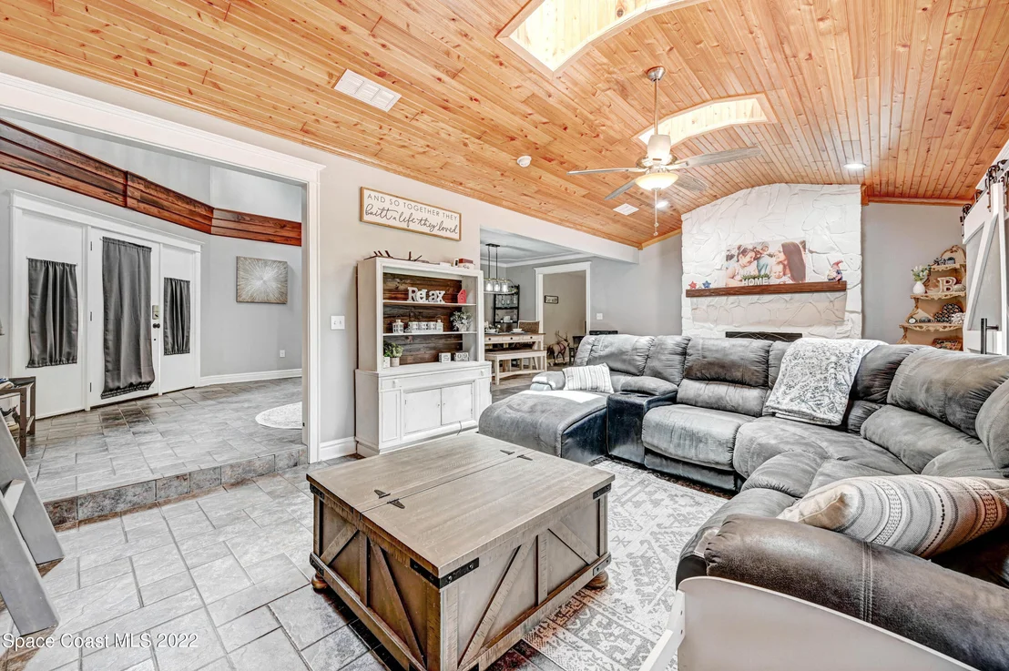 Photo of 3225 Fairview Drive
