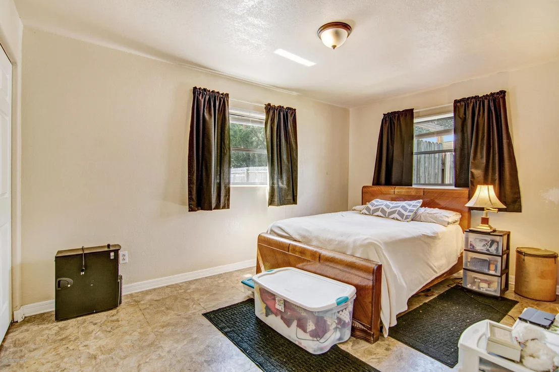 Photo of 995 Miracle Way