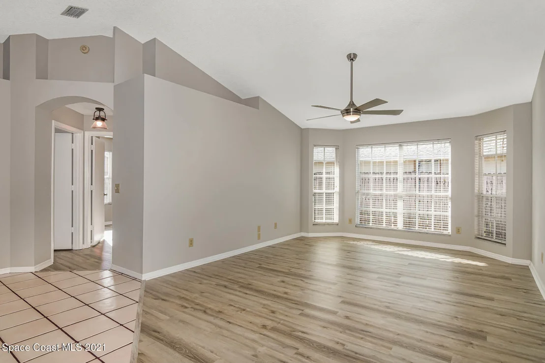 Photo of 817 Emerald Way