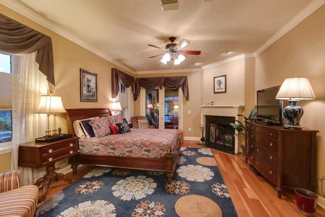 Photo of 16 Summer Place