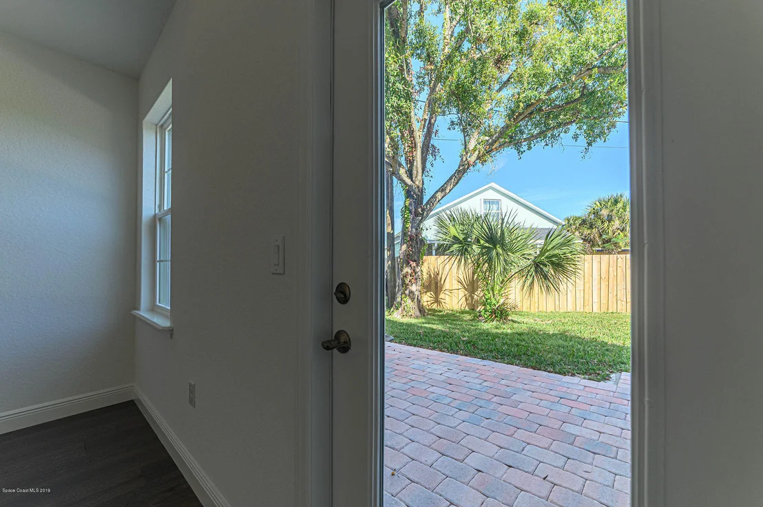 Photo of 435 Crescent Drive