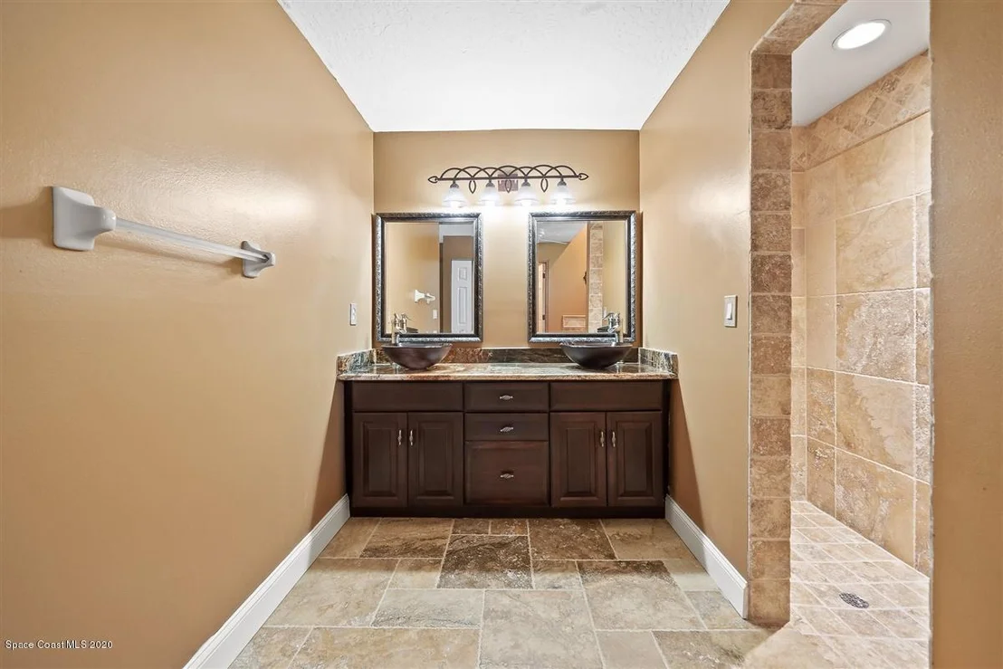 Photo of 1338 Silver Lake Drive