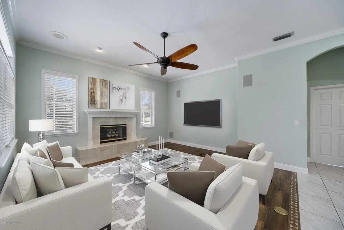 Photo of 991 Stratford Place