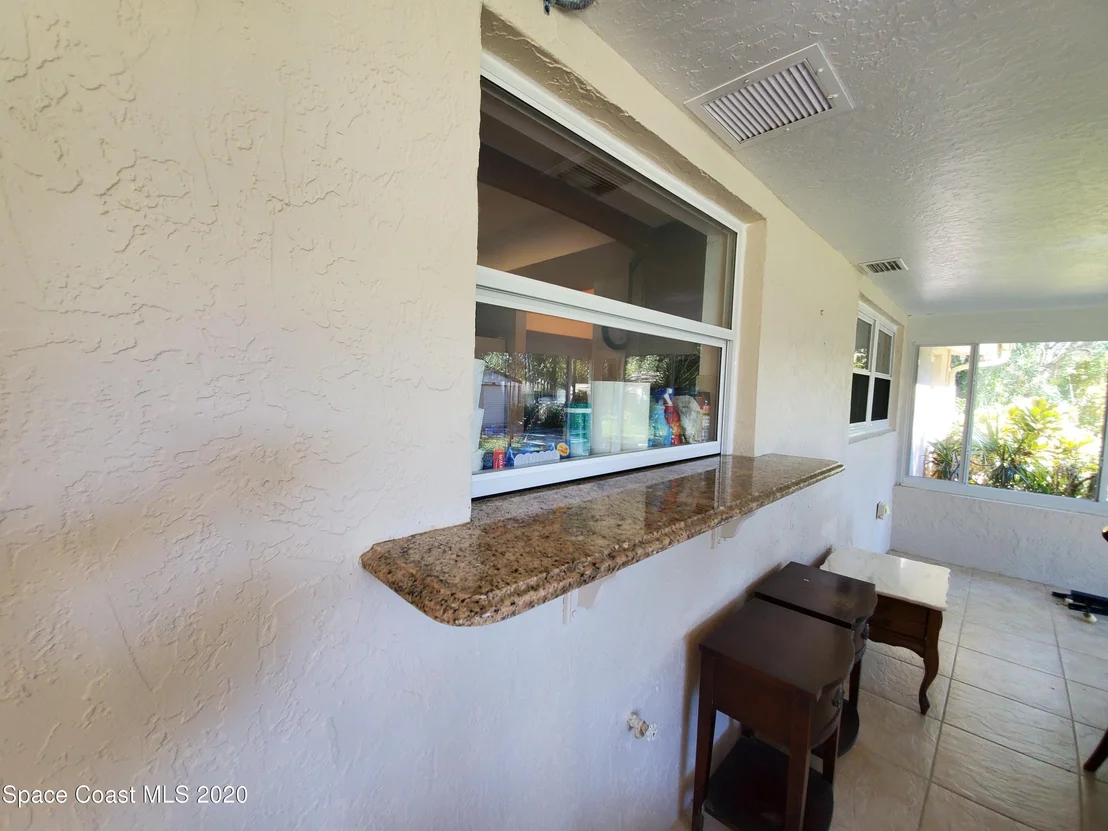 Photo of 8631 Sheridan Road