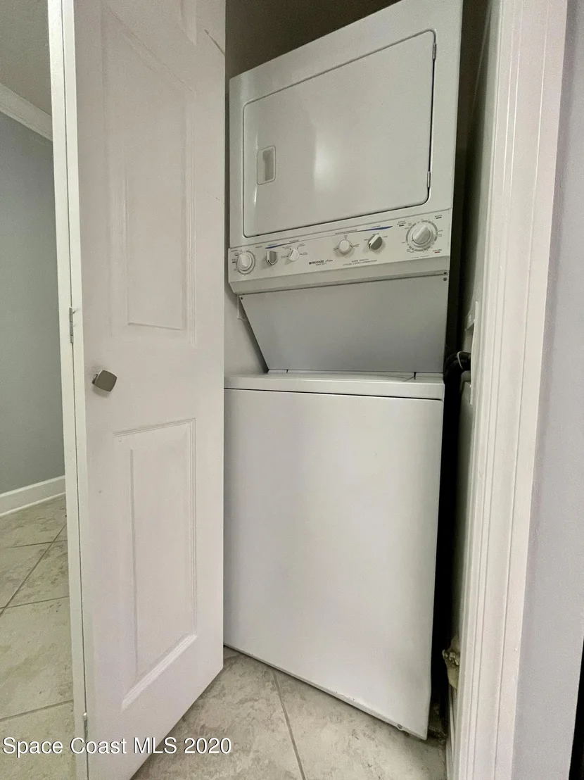 Photo of Unit 1233 at 305 Tangle Run Boulevard