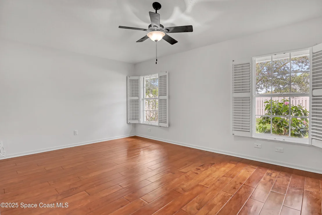 Photo of 1850 James Circle