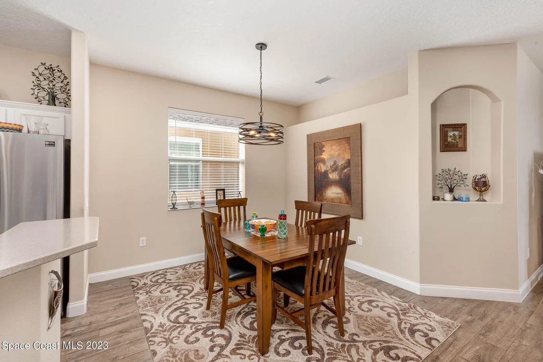 Photo of 402 Waterside Circle