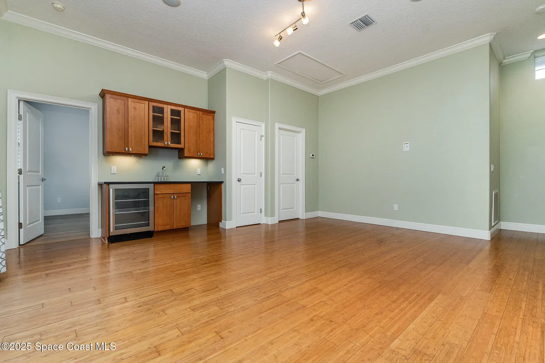 Photo of 315 Newport Drive