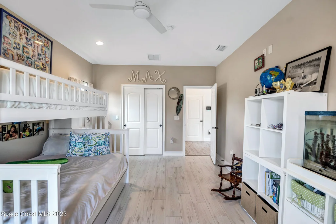 Photo of 184 Whaler Drive