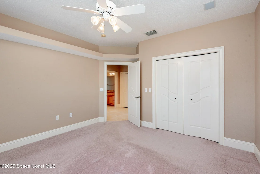 Photo of 1175 Tuckaway Drive
