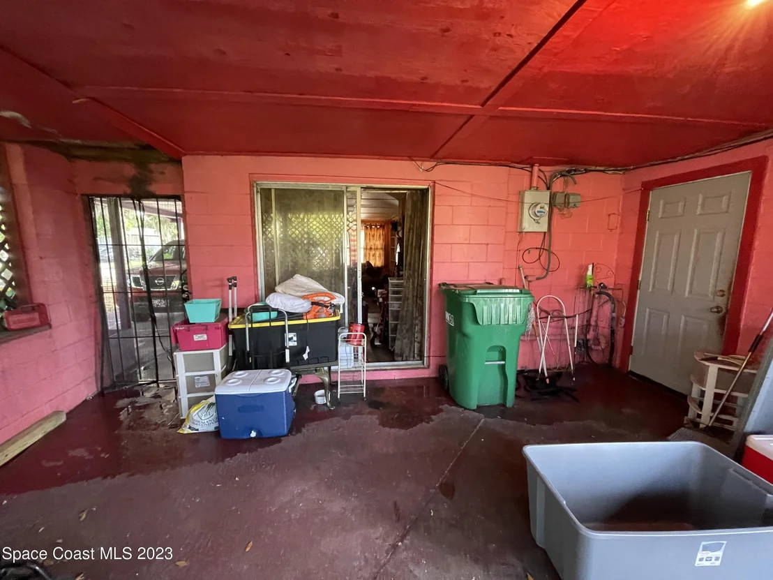 Photo of 723 Ixora Avenue