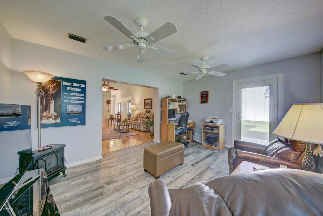 Photo of 1057 Jacaranda Circle
