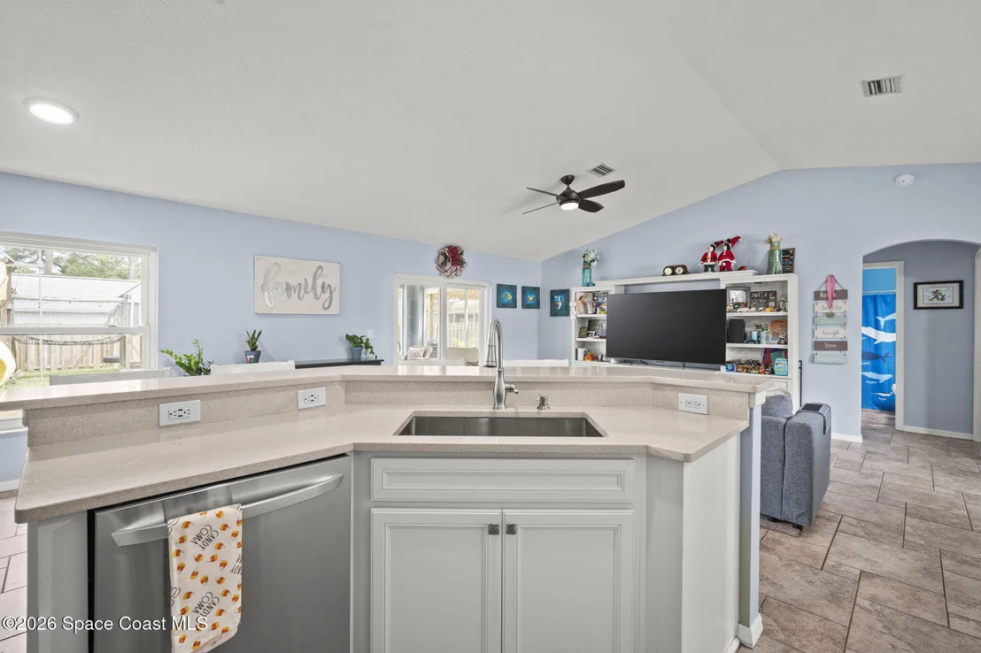 Photo of 7215 Achilles Road