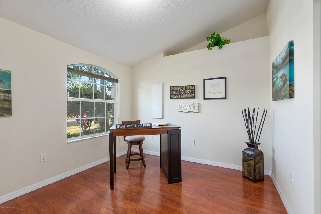Photo of 2212 Woodfield Circle