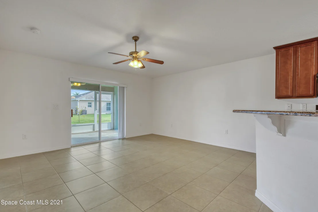 Photo of 1290 Corbett Lane