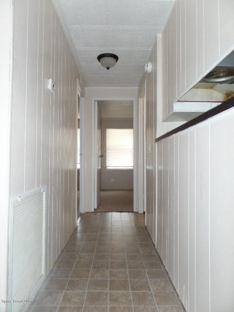 Photo of 2313 Royal Palm Dr. Ne