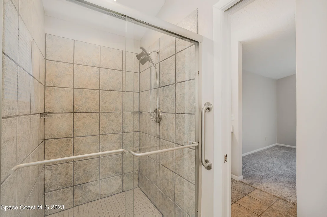Photo of 504 Oak Mont Place