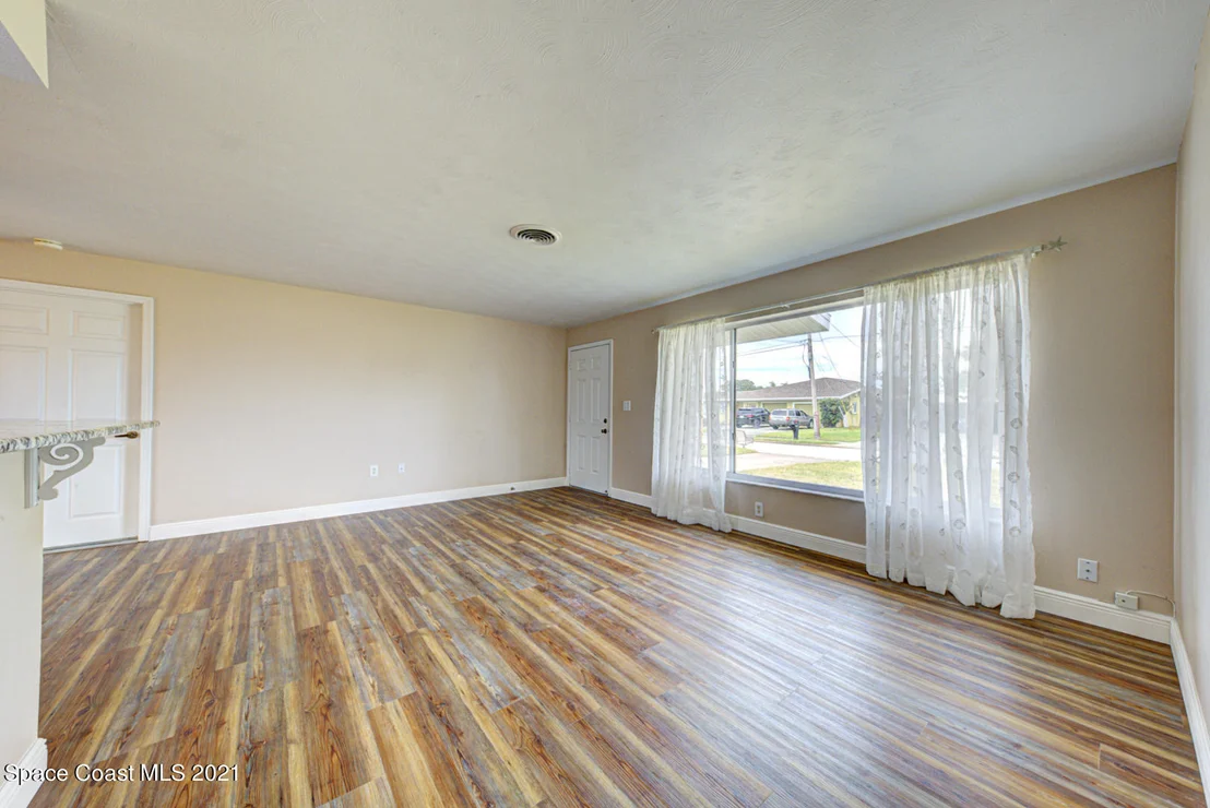 Photo of 124 Deleon Road