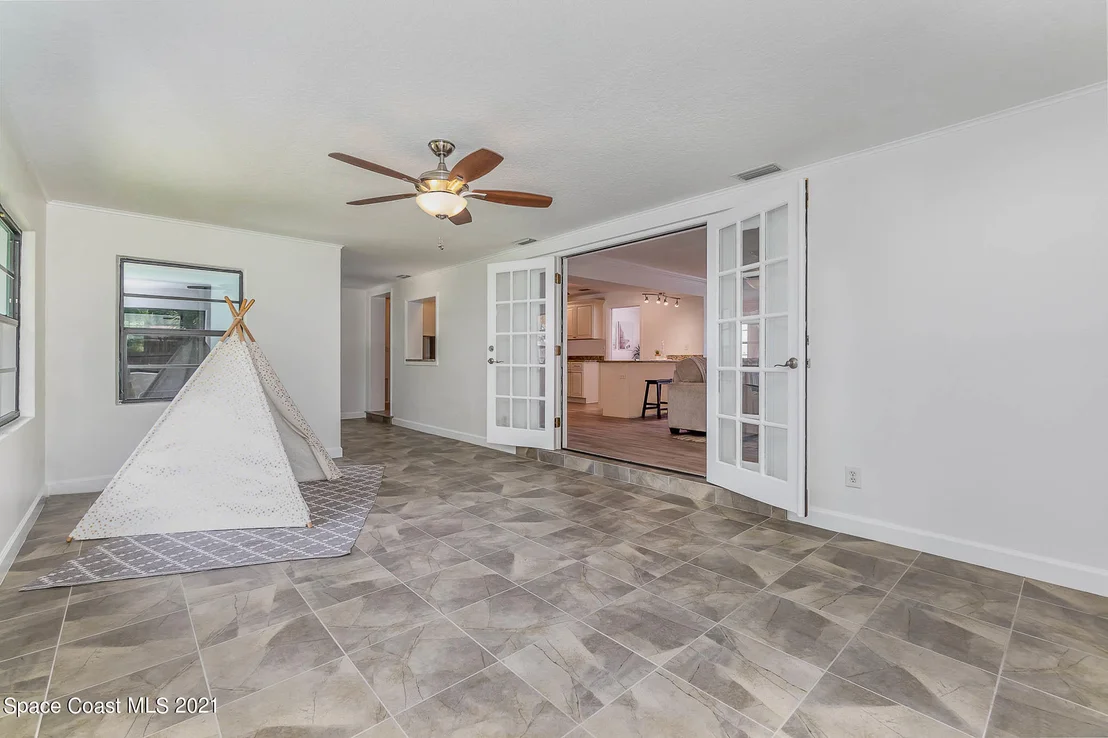 Photo of 242 Miami Avenue