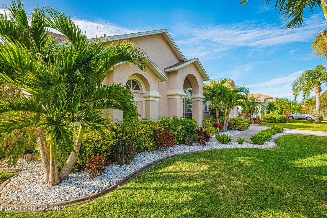 Photo of 5710 Sheffield Place