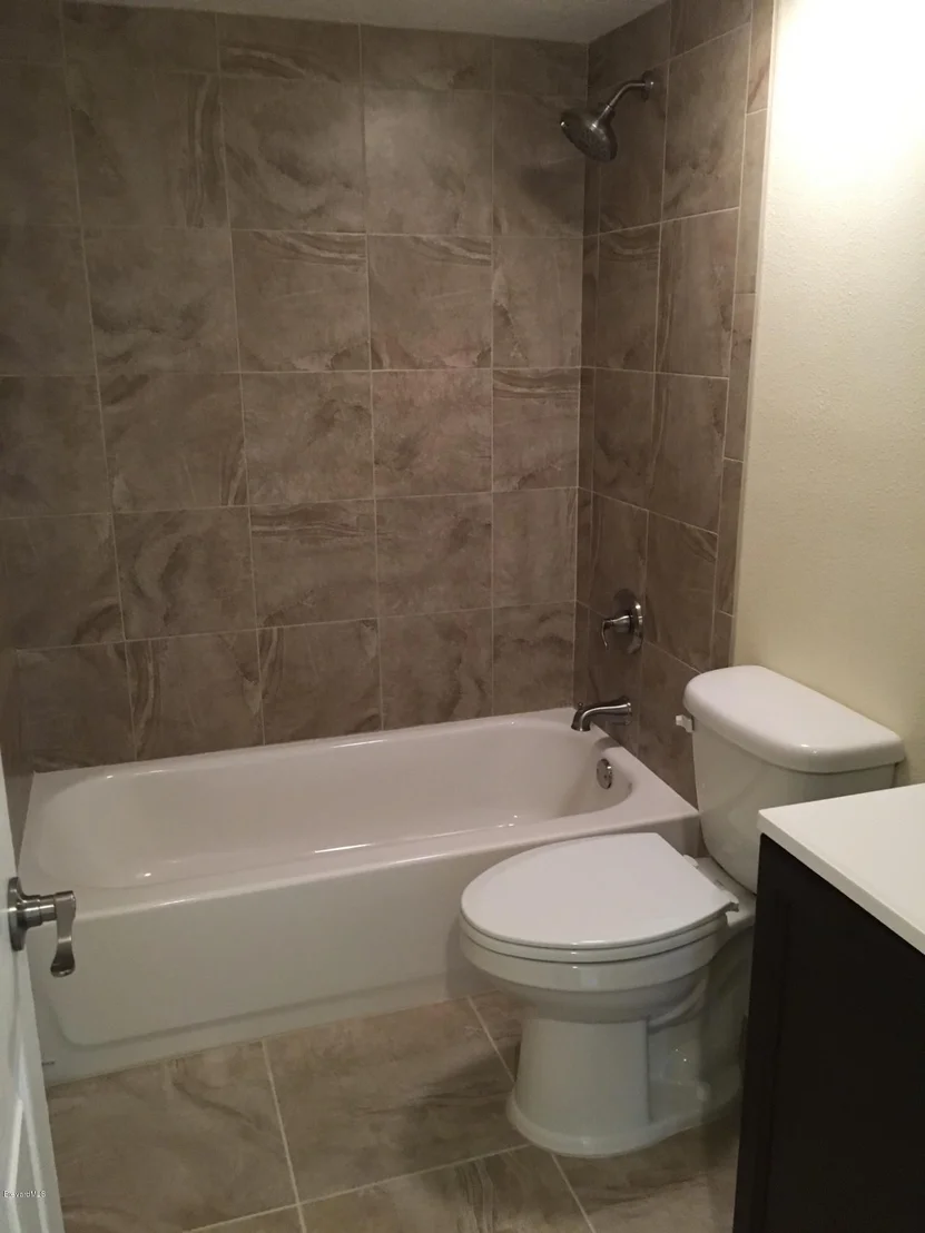 Photo of Unit 403 at 1025 Rockledge Drive
