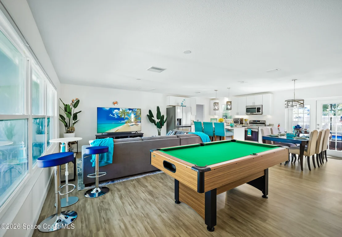 Photo of 557 Ixora Drive