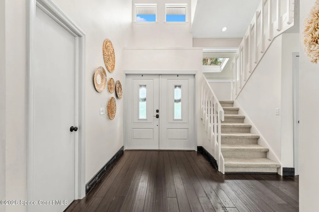 Photo of 220 Cardinal Drive