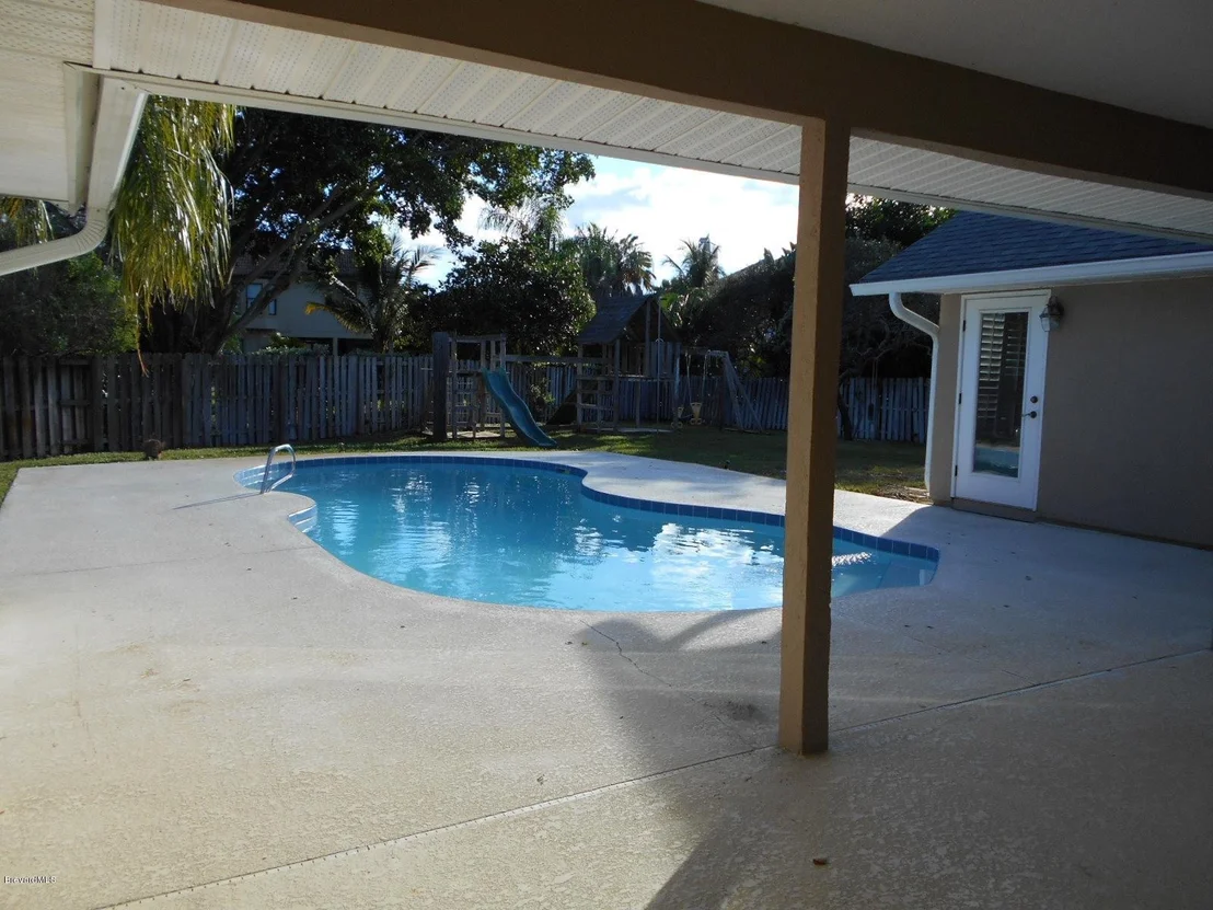 Photo of 541 Nightingale Drive