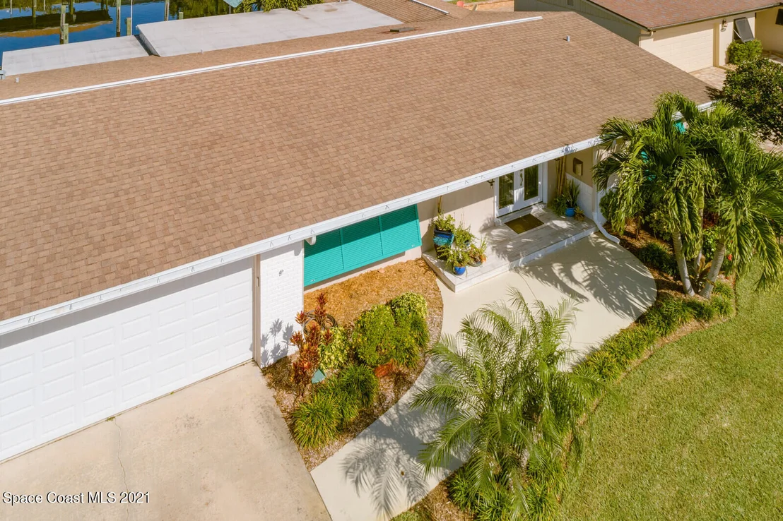 Photo of 481 Cardinal Drive