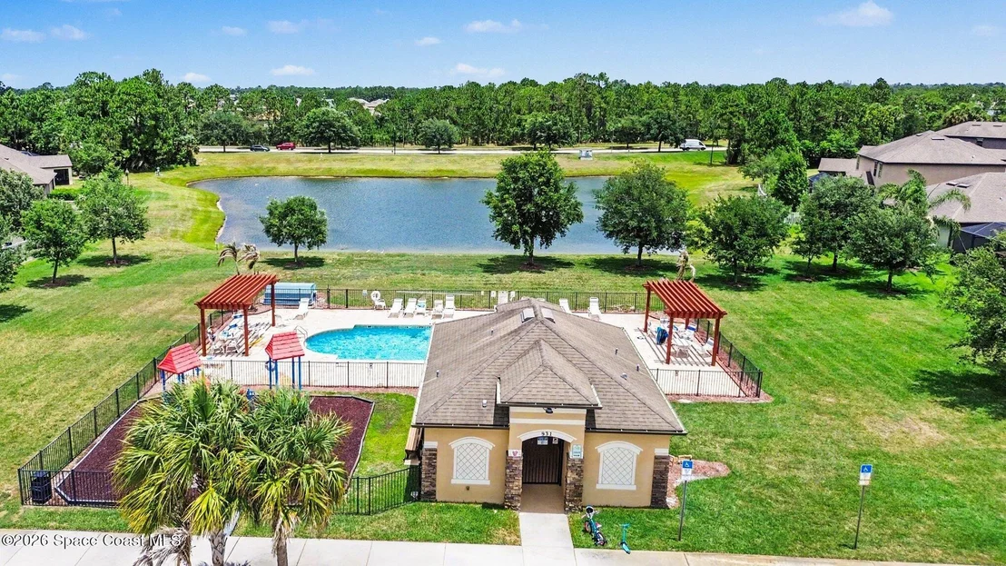 Photo of 970 Dillard Drive SE