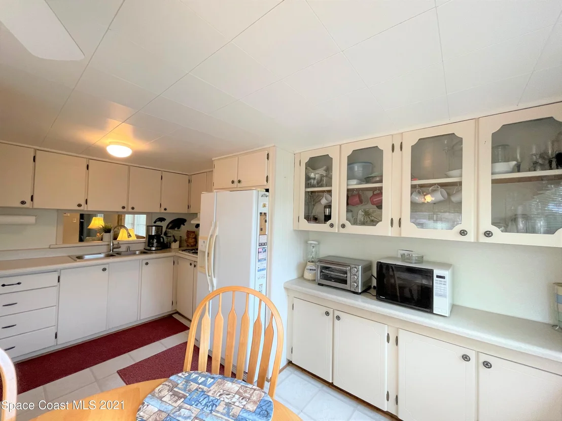 Photo of 735 Barefoot Boulevard