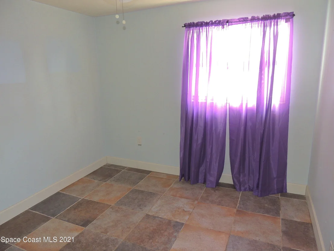 Photo of 2250 Shell Avenue