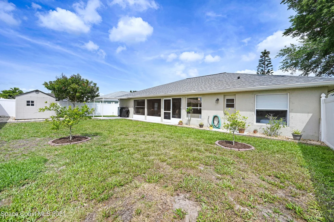 Photo of 4925 Buttonwood Drive