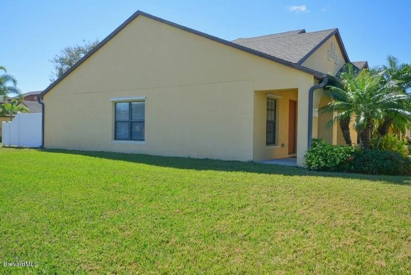 Photo of Unit 106 at 785 Luminary Circle
