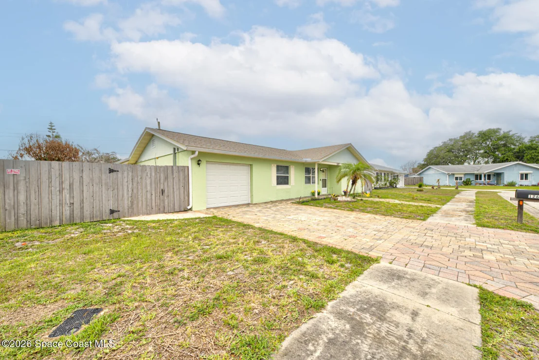 Photo of 1267 Circlewood Drive