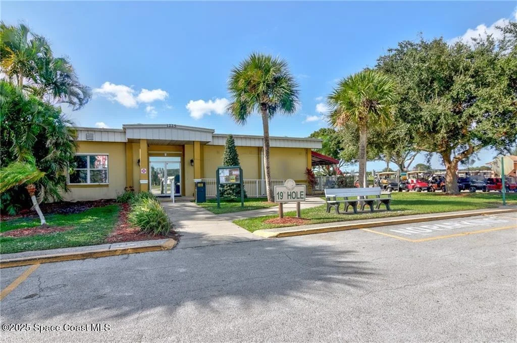 Photo of 729 Gladiolus Drive