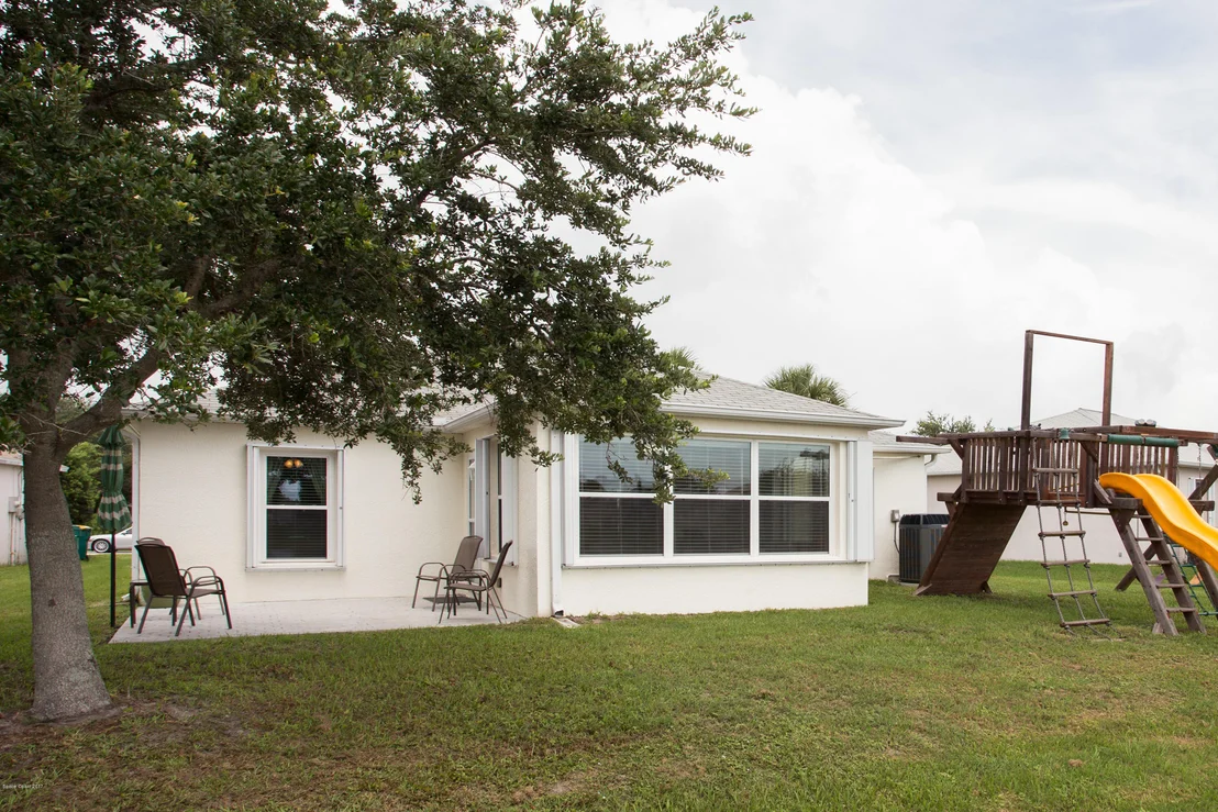 Photo of 499 Benton Drive