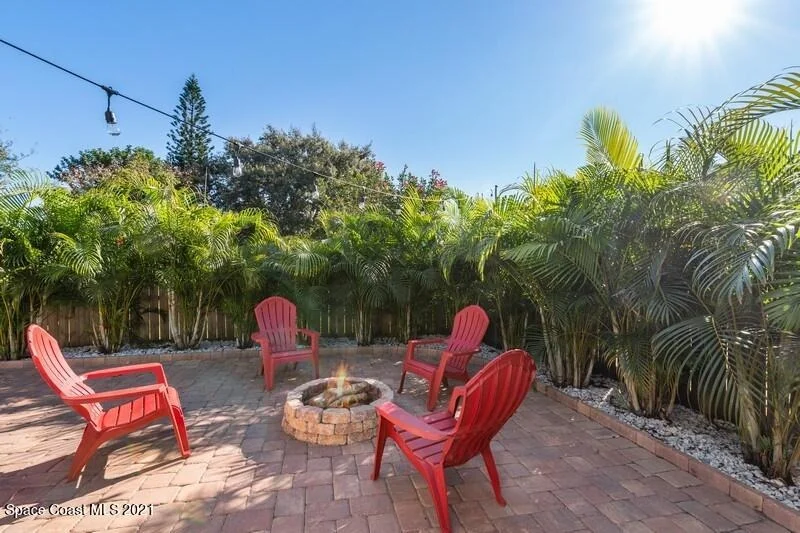 Photo of 902 Black Pine Court