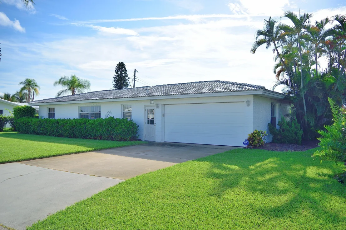 Photo of 372 Dorset Drive
