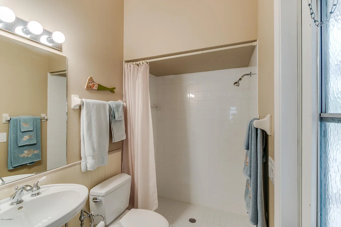 Photo of 4958 Alamanda Drive