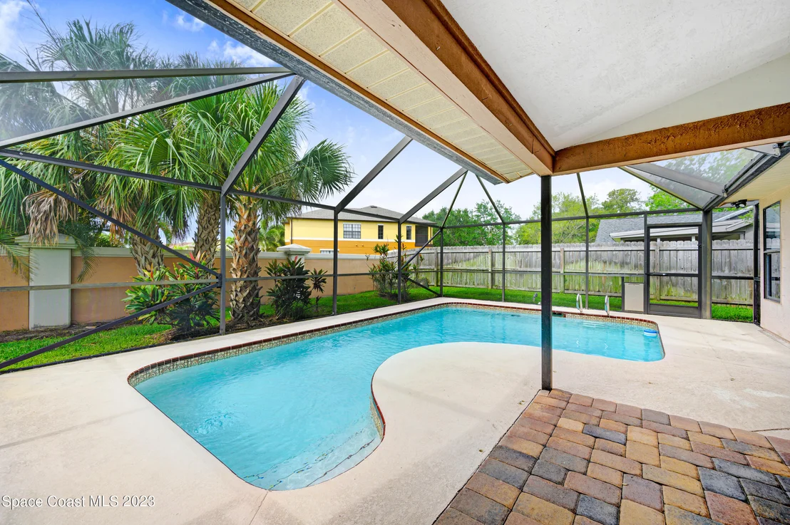 Photo of 1255 Walnut Court