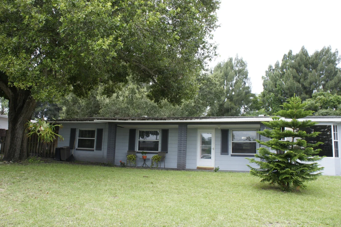 Photo of 566 Hillside Court