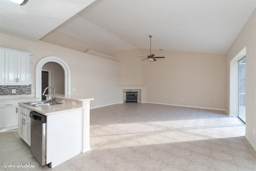 Photo of 5640 Sheffield Place
