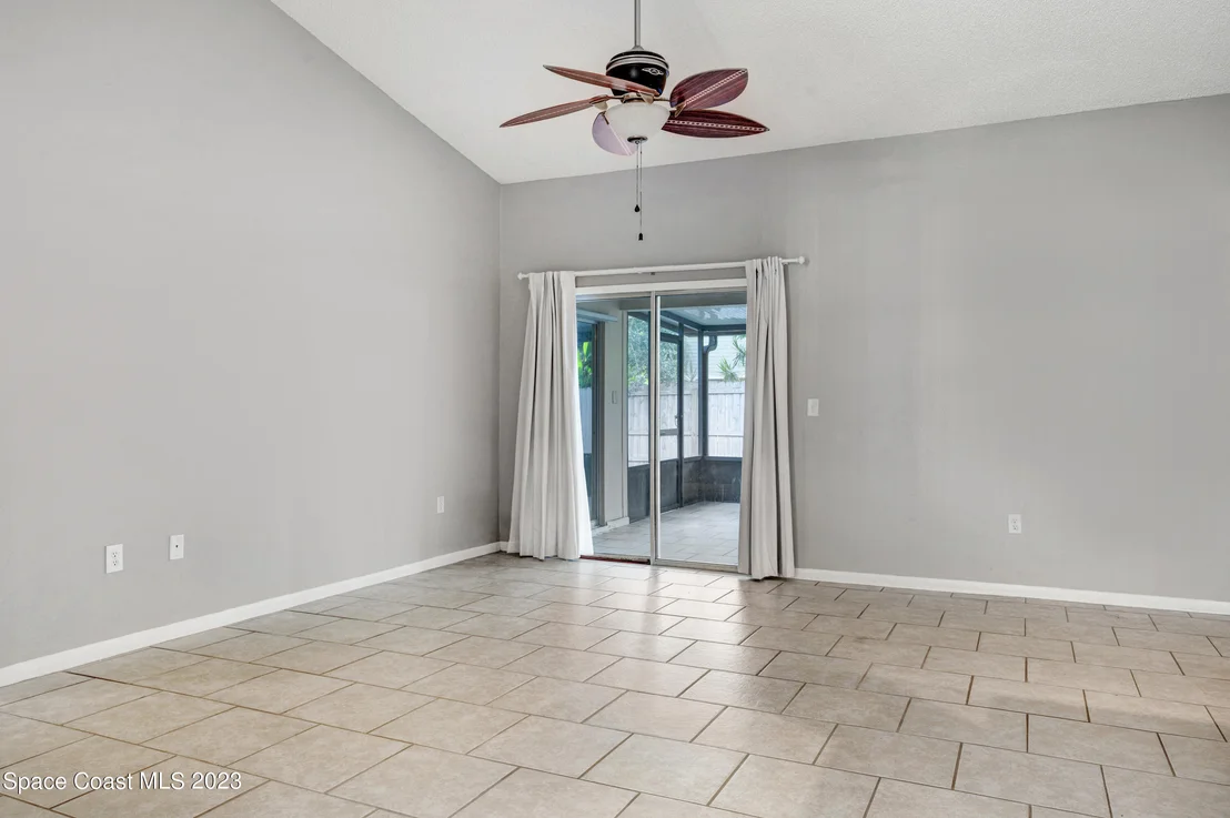 Photo of 810 Pine Valley Court