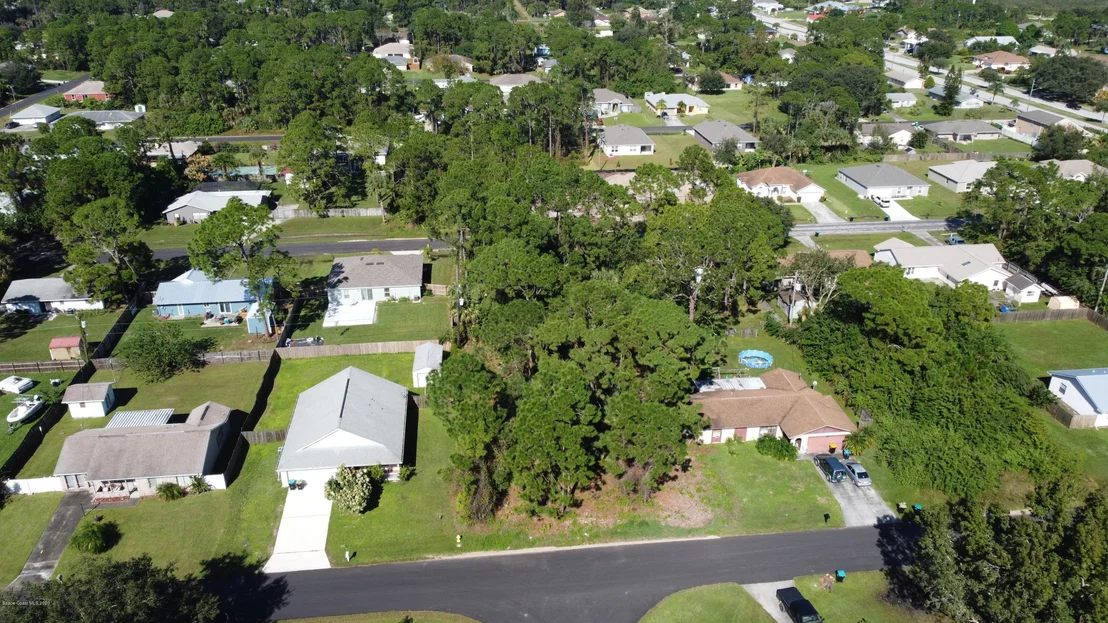 Photo of 799 Airoso Road SE
