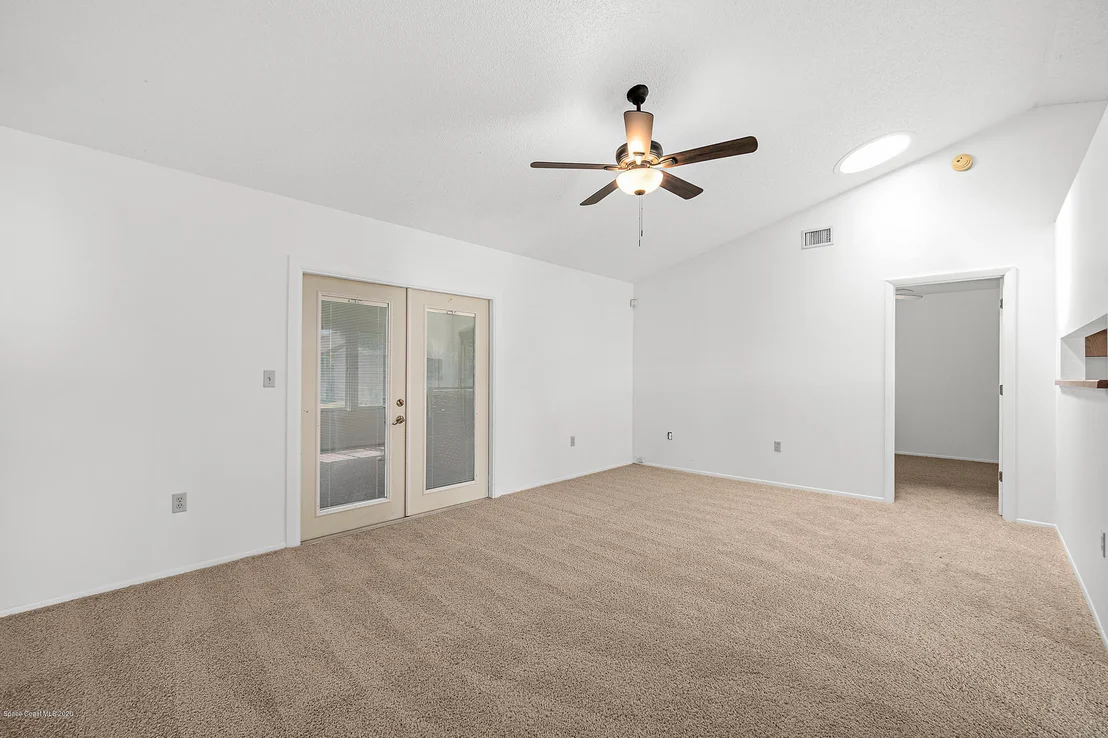 Photo of 6387 Cable Avenue