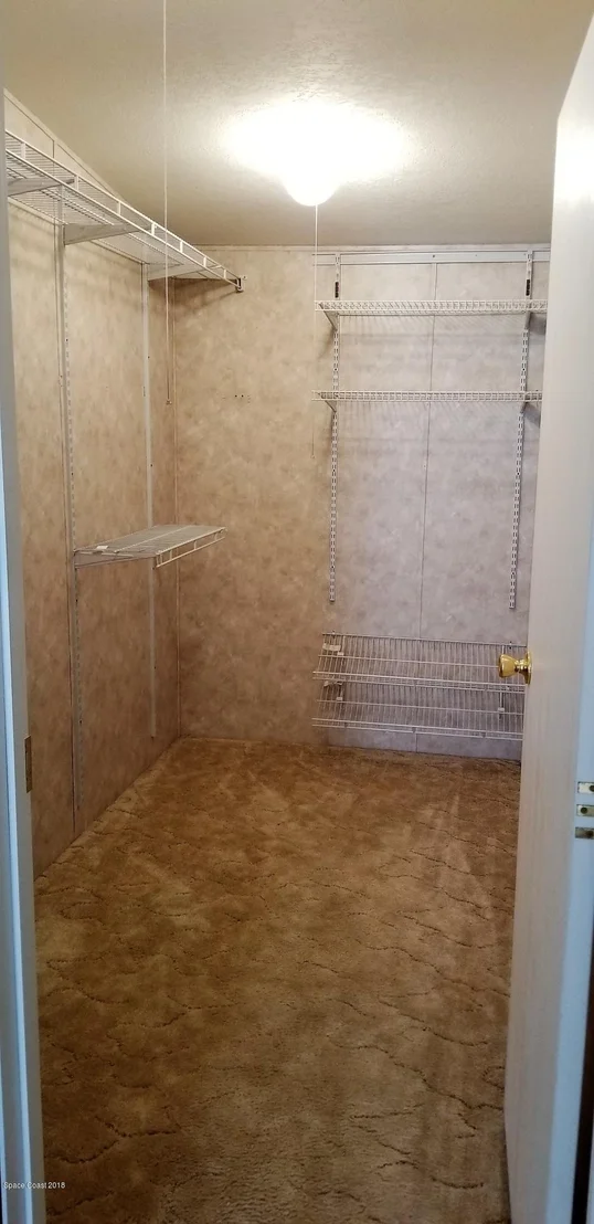 Photo of 2146 Parrish Road